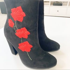 Mascotte Black Boots Rose-39
Never worn, new condition